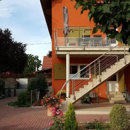 Apartment ' Le Lupulus' *